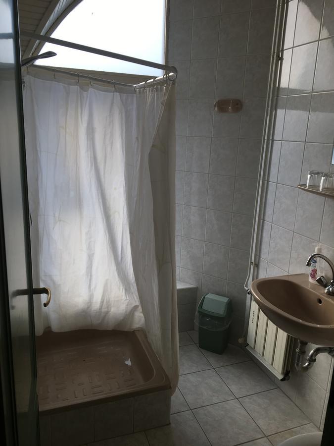 Muskatli Panzio Bed & Breakfast เยอร์ ภายนอก รูปภาพ